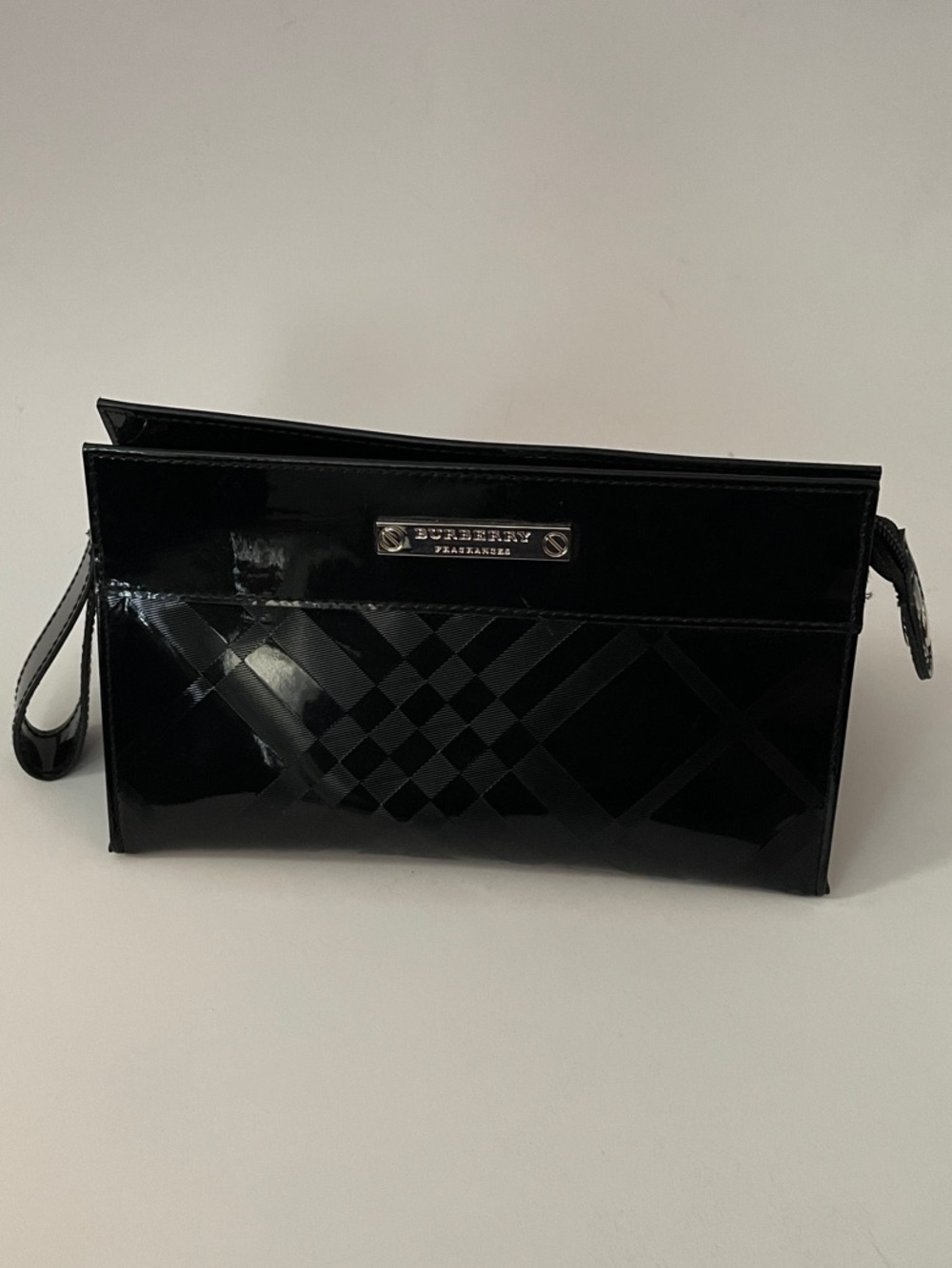 BURBERRY Black Patent ‘Fragrances’ Classic Check Pattern Quiet Luxury Makeup Bag